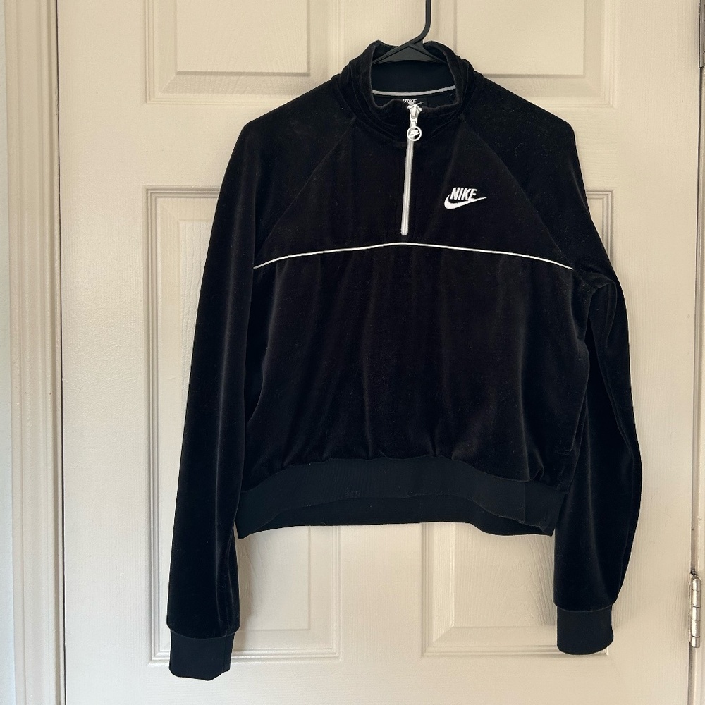 Nike Black Pullover - image 1